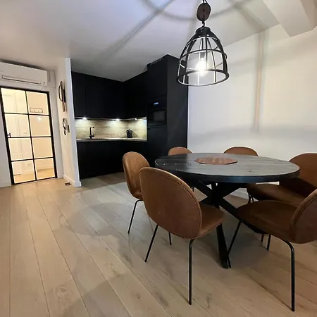 Vanessa - Modern 2 Bedroom Οστένδη